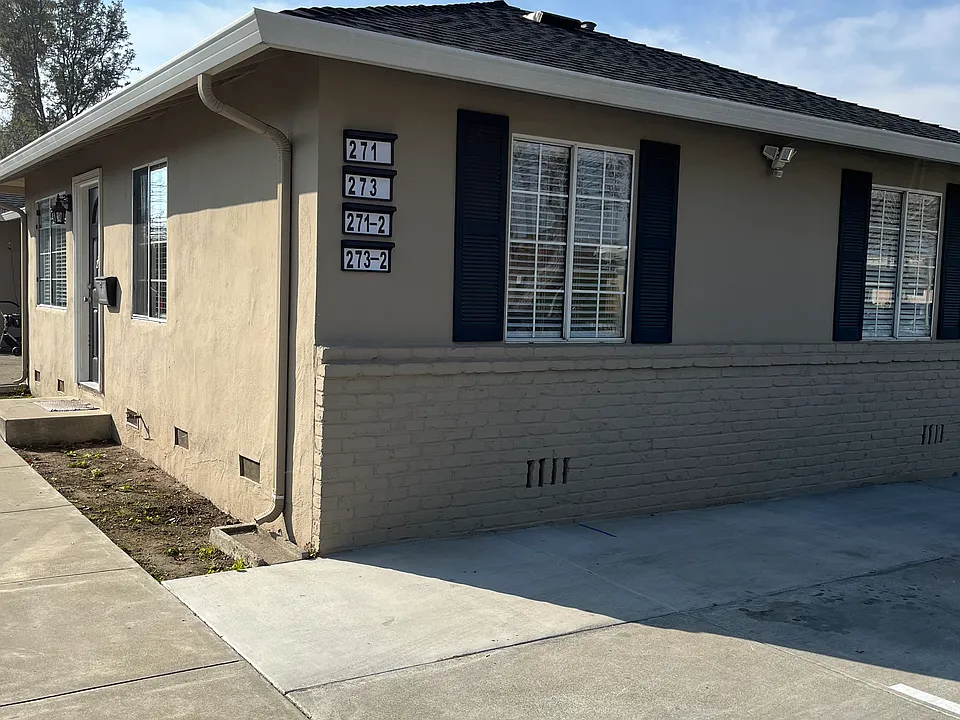 273 McDonald Ave #273