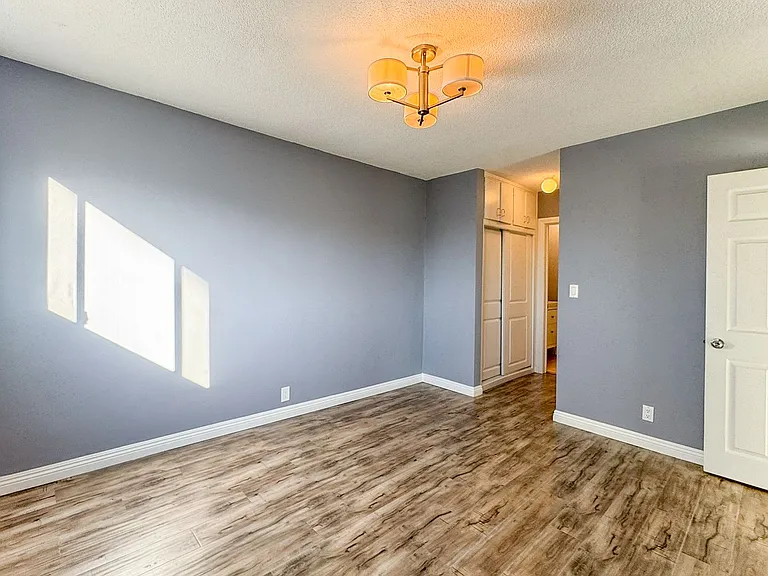 1138 Euclid St #1 — Photo 8