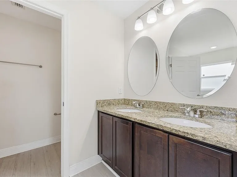 115 Maple Dr — Photo 20
