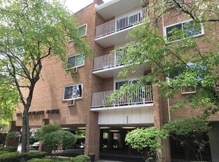 203 N Kenilworth Ave APT 2J, Oak Park, IL 60302