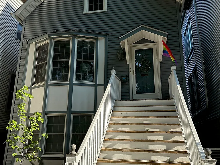 1435 W School St #2 — Photo 1