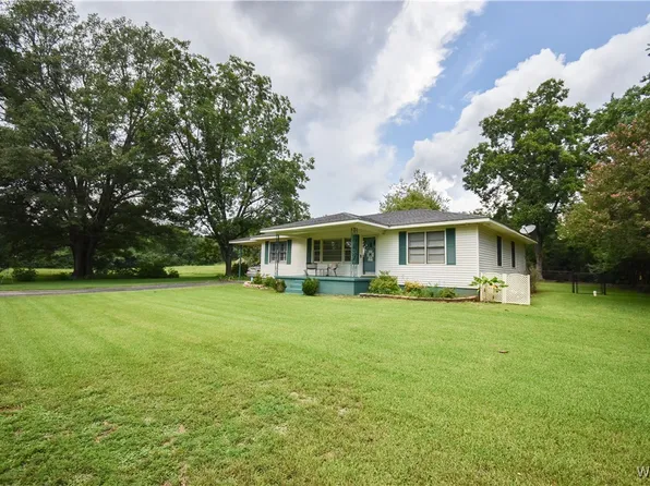 7100 37th St, Northport, AL 35473