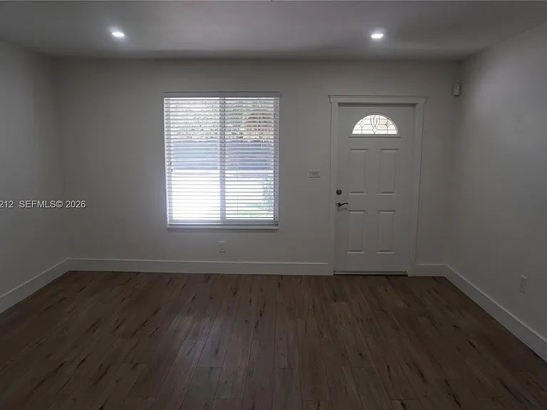 11043 SW 79th Ave #0 — Photo 3