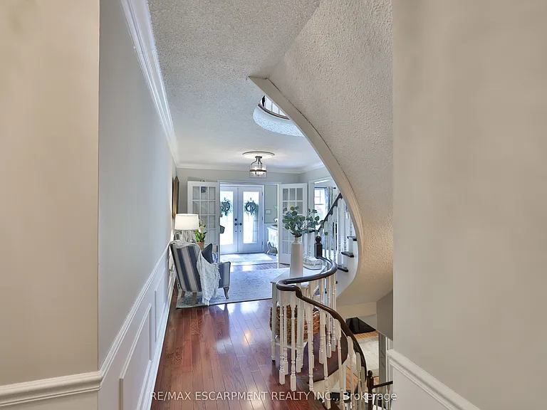3555 Kingbird Ct — Photo 27