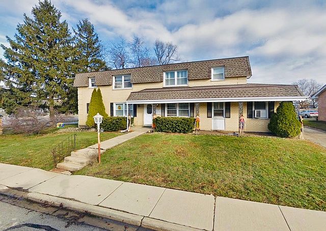 1st image of 7501 Country Ln APT 1S