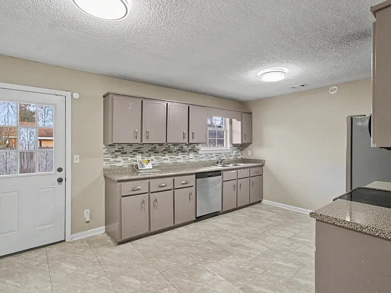 43 Sandy Run Rd SE — Photo 5