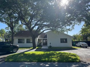 15221 SW 89th Ave, Palmetto Bay, FL 33157