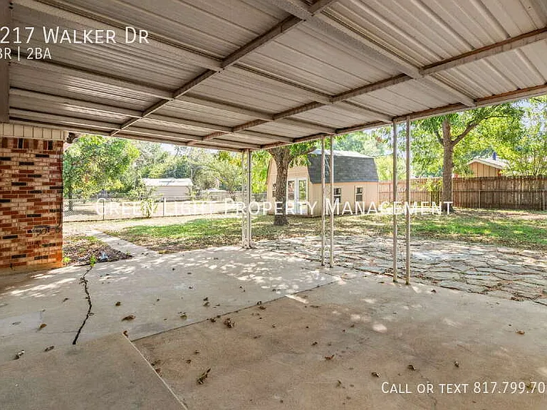 1217 Walker Dr — Photo 25