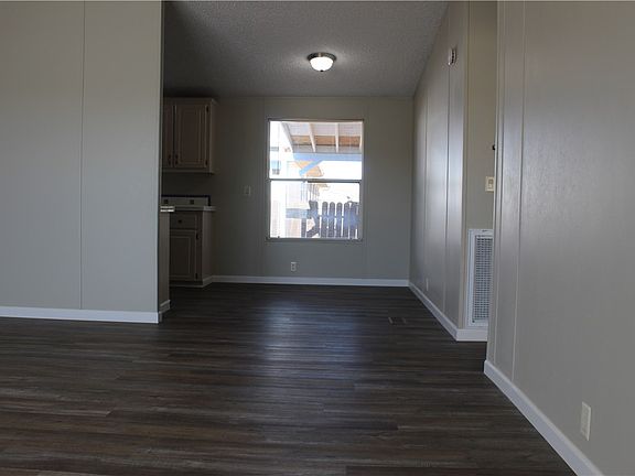 5th image of 4945 N Sierra Rd