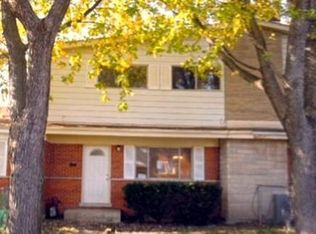 525 Glenshire Rd, Glenview, IL 60025