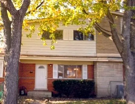 525 Glenshire Rd photo 1