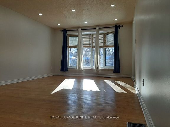 5th image of 21 Humheller Rd