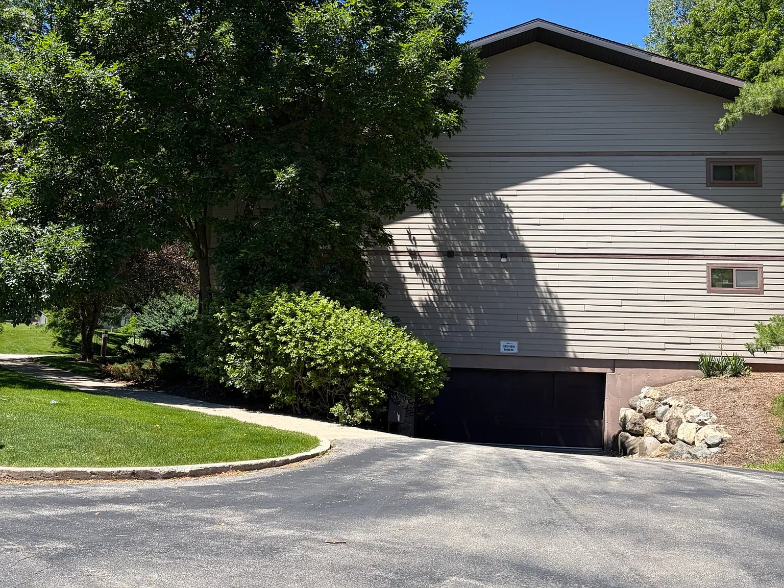 1 bed, 760 sqft, $1,450 — Photo 2