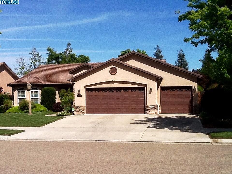2nd image of 2230 N Mendonca Ct