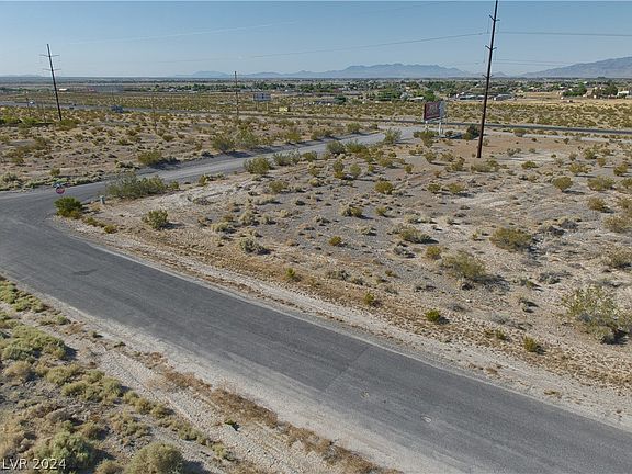 4th image of 3885 E Kaibab St