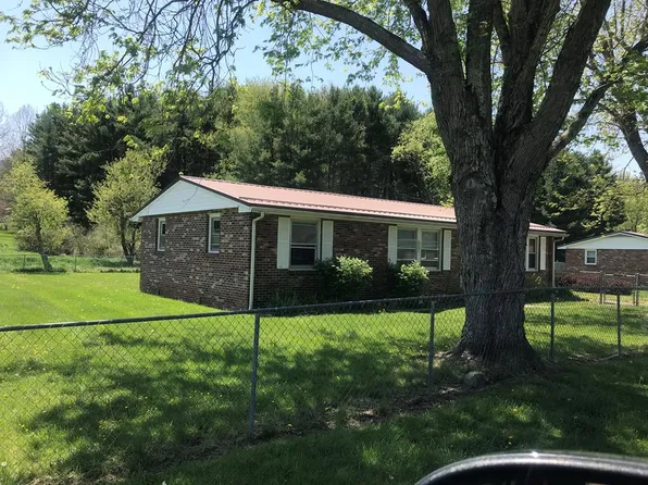 344 Texas St, North Tazewell, VA 24630