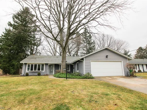 169 Tamarack Dr, Berea, OH 44017