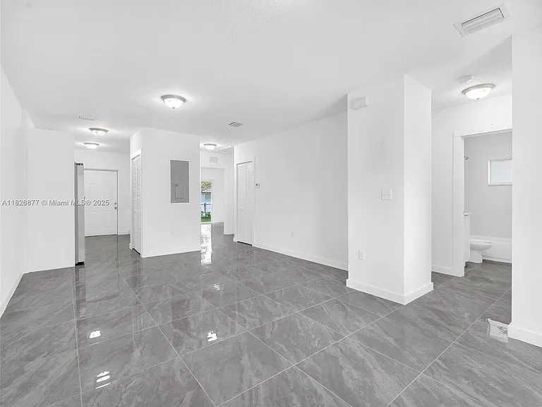 2448 NW 42nd St #A — Photo 11