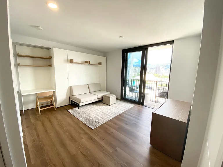 987 Queen St #1416 — Photo 2