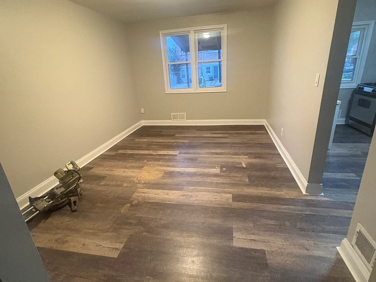 3 bed, 1.5 bath, $2,000 — Photo 4