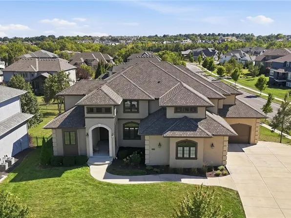 11315 W 166th Ter, Overland Park, KS 66221