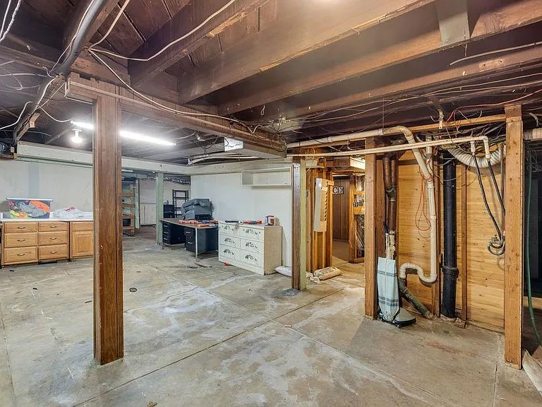 223 S Edward St #1 — Photo 20