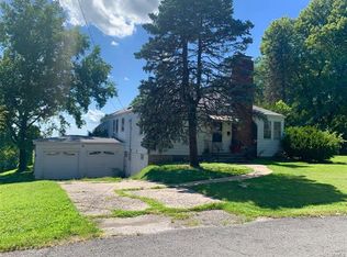 5 N Crown Dr, Collinsville, IL 62234