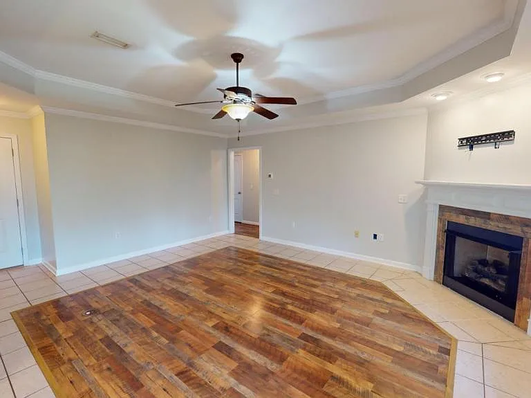 109 Mohegan Dr — Photo 4