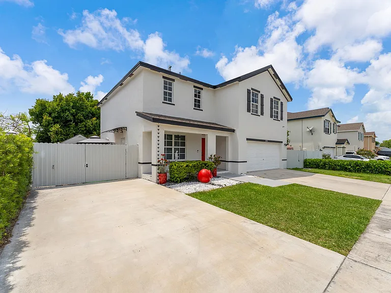 29310 SW 143rd Pl — Photo 3
