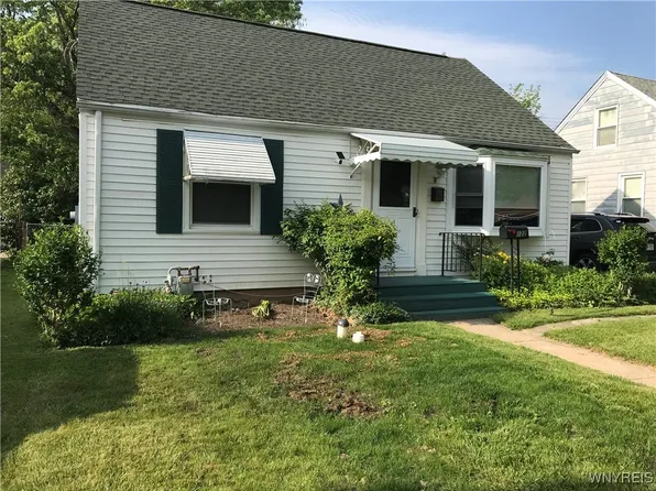 122 Balbach Dr, Cheektowaga, NY 14225