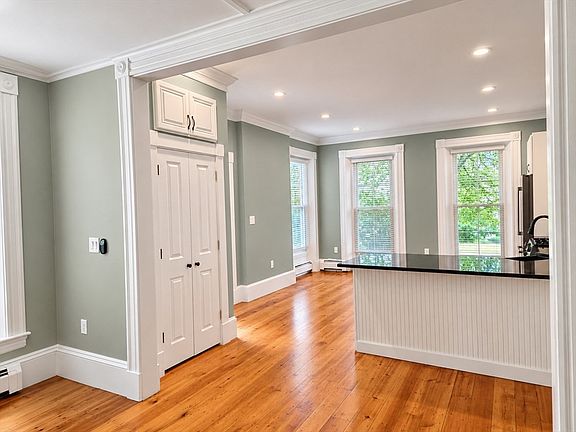 3rd image of 96 Summer St APT 2