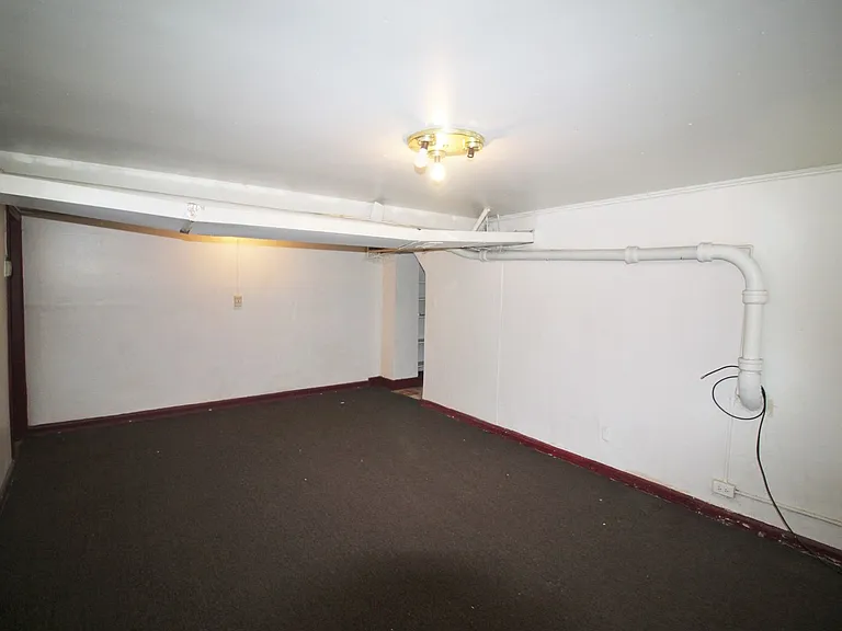 117 W. 29th St — Photo 5