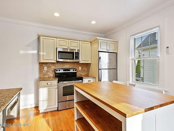 3rd image of 36 Locust St #2