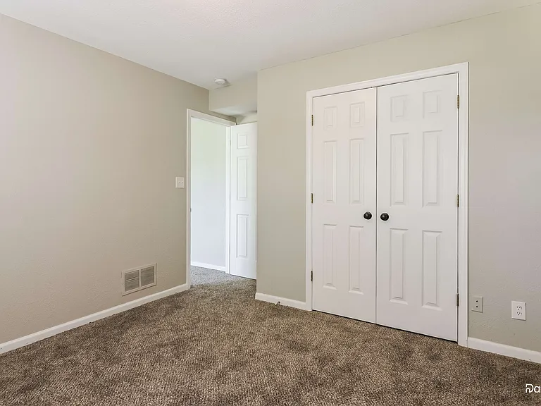 611 Willow Brook Dr — Photo 8