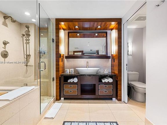 5th image of 6801 Collins Ave #518