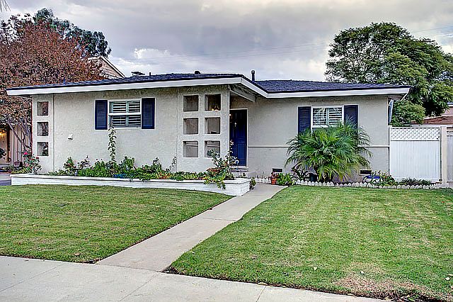 1st image of 1212 Cranbrook Ave