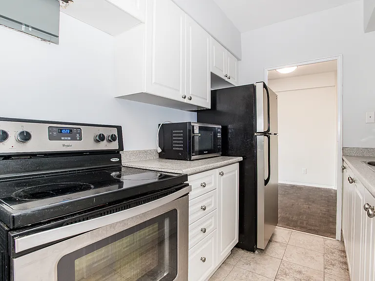 133 Herkimer St — Photo 16