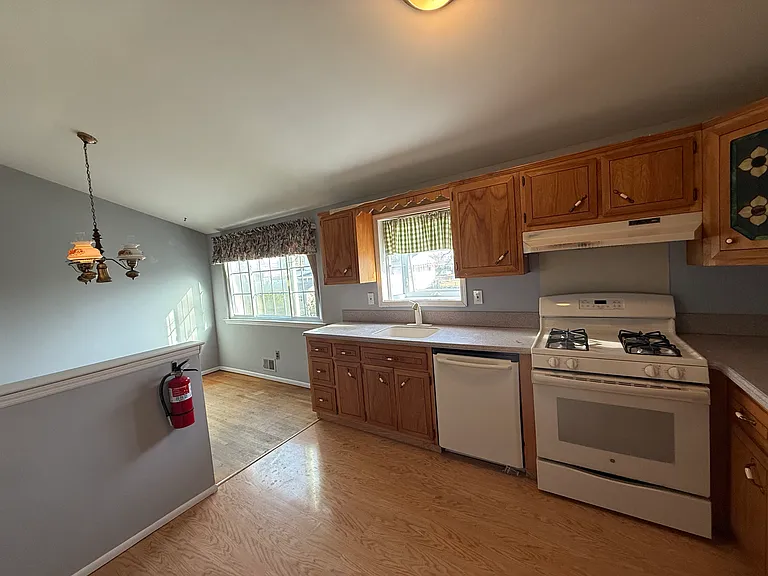 1023 Amethyst Dr — Photo 12
