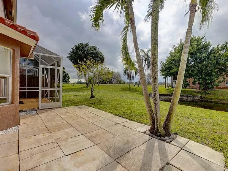 10758 Lake Jasmine Dr — Photo 29