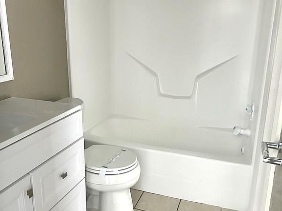 5th image of 1422 Harbor Island Dr #61
