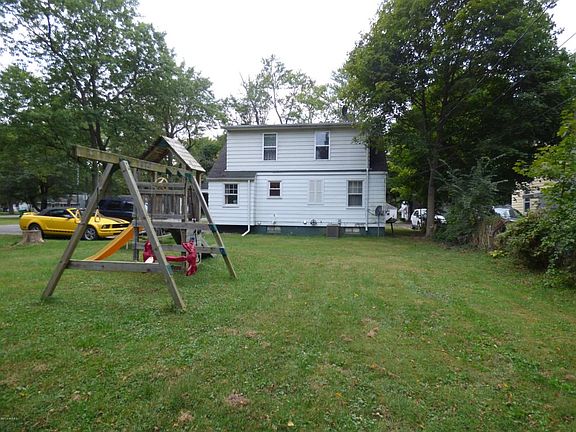 3rd image of 1958 Lewis Dr