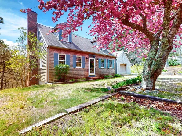 18 Hopkins Way, Truro, MA 02666