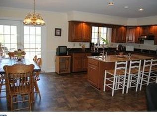 123 Barton Dr, Spring City, PA 19475