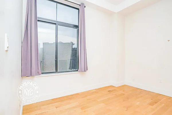 Rented by MySpaceNYC | media 7