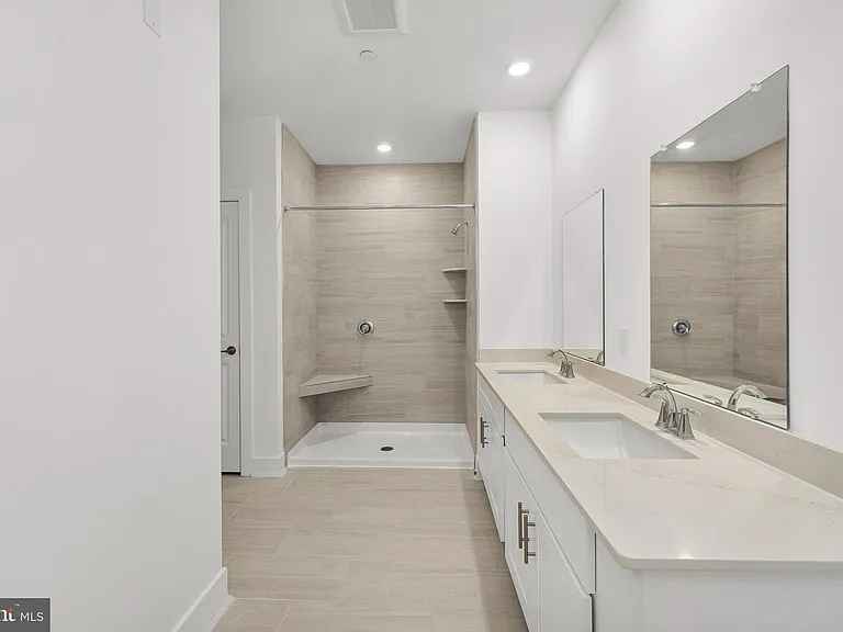 2207 Prince Hall Dr — Photo 28