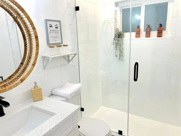 524 61st St S, Saint Petersburg, FL 33707