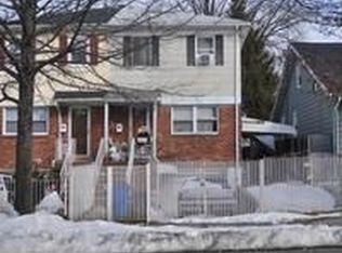 7615 162nd St, Fresh Meadows, NY 11366
