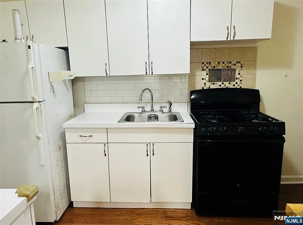 401 Park Place, Fort Lee, NJ 07024 — Photo 2