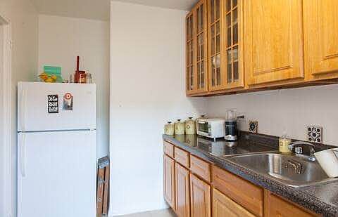 3rd image of 20 Woodruff Ave APT 5B