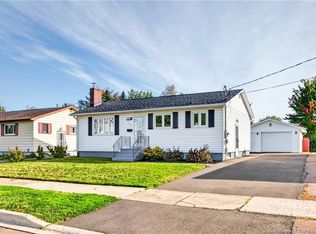 153 2nd Ave, Moncton, NB E1C7Y3